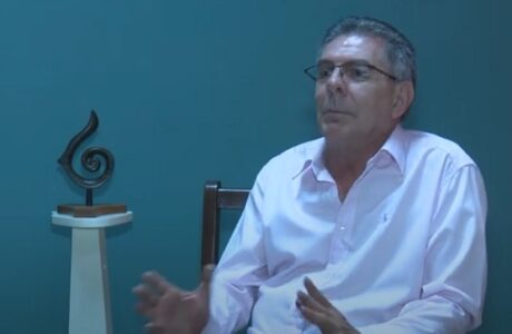 Jorge Núñez, presidente de la filial guantanamera de la Unión de Escritores y Artistas de Cuba (UNEAC).