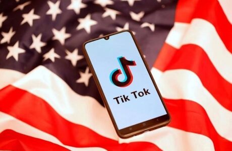 Trump y Ross demandados en EE.UU. por bloquear a Tik Tok