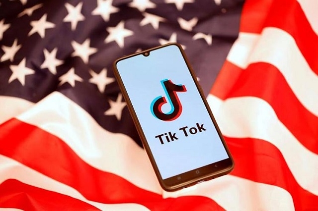 Trump y Ross demandados en EE.UU. por bloquear a Tik Tok