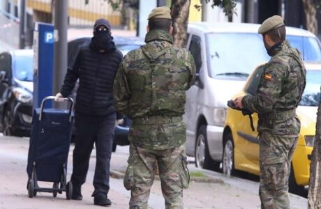 España moviliza a su ejército para rastrear casos de Covid-19