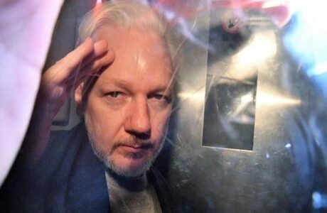 Testigos confirman espionaje a Assange dentro de embajada ecuatoriana