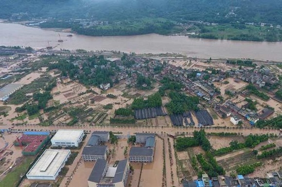 China con 271 muertos y amplio daño económico por inundaciones