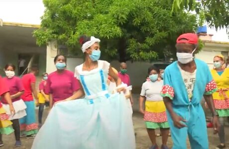 Celebran carnaval terapéutico en Hospital Psiquiátrico de Guantánamo