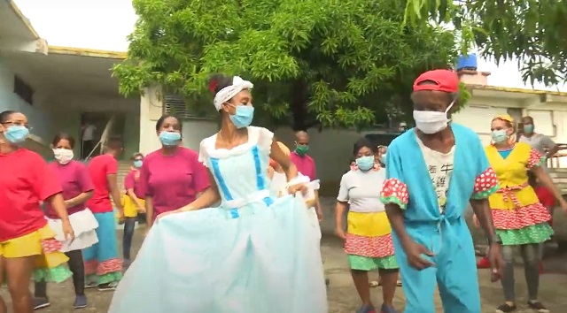 Celebran carnaval terapéutico en Hospital Psiquiátrico de Guantánamo