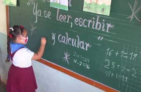 Realizan en Guantánamo festival Ya se leer, escribir y calcular