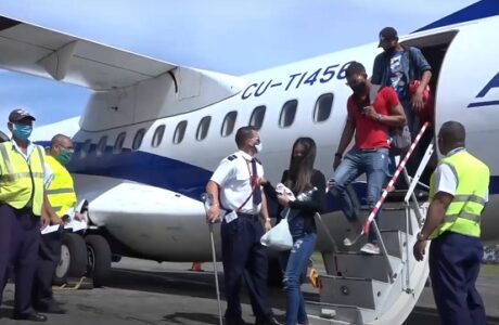 Restablecen vuelos La Habana-Baracoa