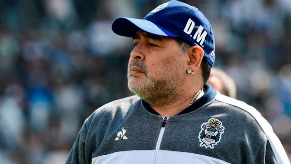 Maradona no está crítico, necesita un par de días...