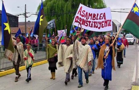 Indígenas de Chile insisten en participación en proceso constituyente