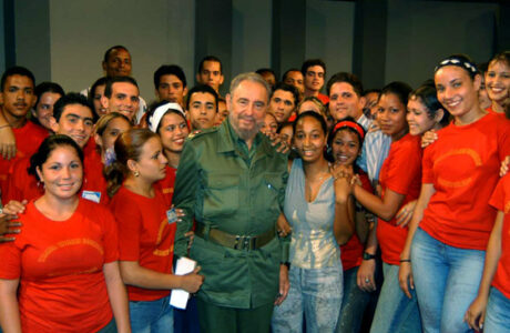 Encuentro juvenil internacional rinde homenaje a Fidel