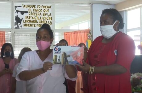 Reconoce FMC en Guantánamo a colectivo de círculo infantil Flor del Caribe