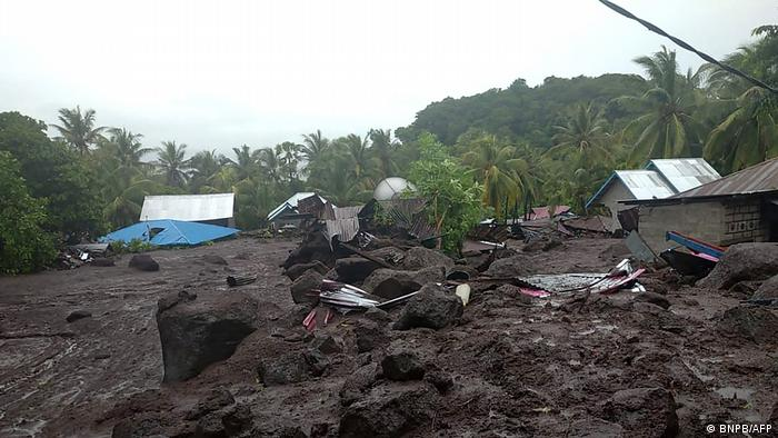 Indonesia contabiliza decenas de desaparecidos tras inundaciones