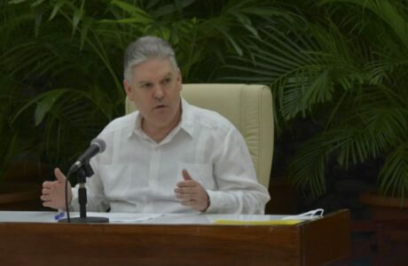 Ministro de Economía Alejandro Gil Fernández afirma que pese a tensa situación económica, Cuba no renuncia a su meta de crecer 6 por ciento en 2021