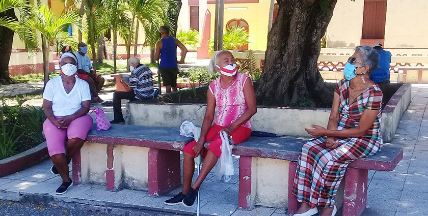 A no confiarse ante la COVID-19 es el llamado del Gobierno cubano