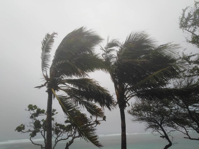 Cabo Cruz recibe el impacto del Huracán Elsa