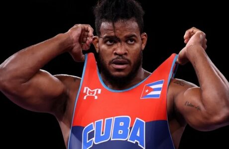 Reineris luchó su bronce “en un tobillo”