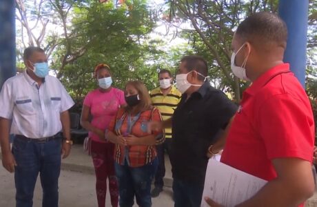 Chequea Primer Secretario del Partido en Guantánamo, Rafael Pérez Fernández ampliación de capacidades para atender a pacientes con Covid-19 en municipio de El Salvador, Guantánamo