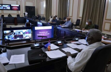 Consejo de Estado aprobó decretos-leyes sobre las MIPYMES y otros actores de la economía cubana