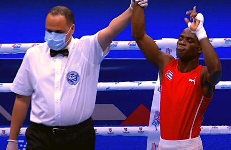 Segundos triunfos de Caballero y Kevin en Mundial de Boxeo