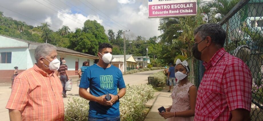 Orlando Lara Ramírez es el único guantanamero que se mantiene en activo como delegado de circunscripción