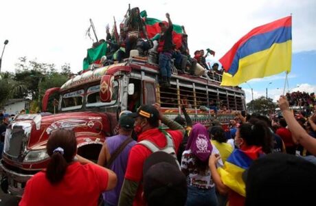 Alertan en Colombia sobre amenazas a la minga indígena