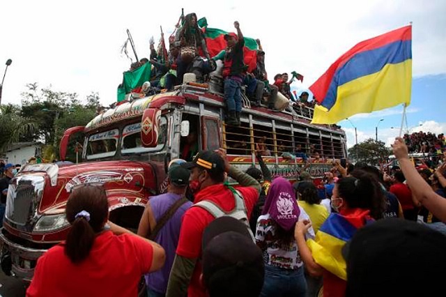 Alertan en Colombia sobre amenazas a la minga indígena