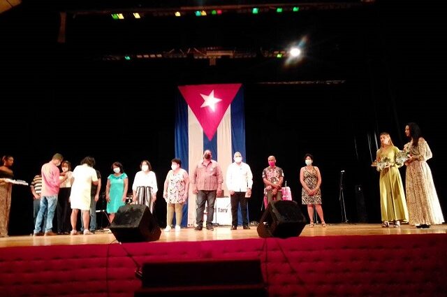 Reconocen a trabajadores de la Cultura en Guantánamo