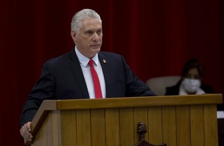 Díaz-Canel: “En esta Cuba siempre será posible hasta lo imposible”