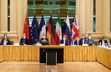 Irán acusa a europeos de obstaculizar diálogo nuclear