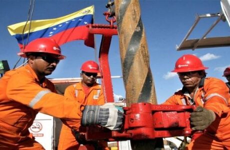 Venezuela supera producción de un millón de barriles diarios de petróleo