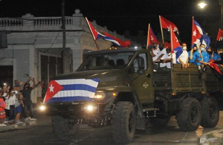 Al centro de la Patria, la misma Caravana