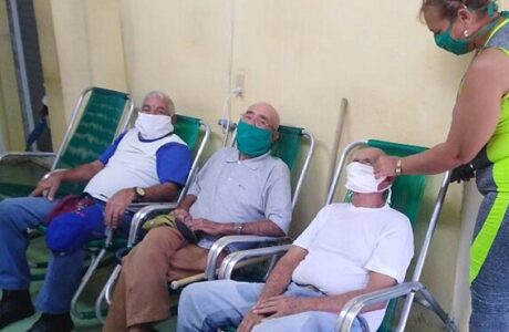 COVID-19: Nuestros abuelos están corriendo peligro, cuidémoslos