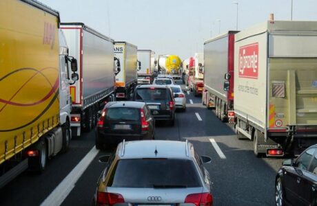 Arranca de ciudades francesas “convoy de la libertad” hacia París