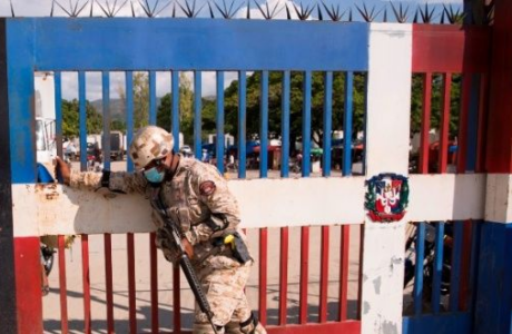 Dominicana inicia construcción de muro fronterizo con Haití