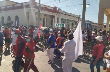 Inició fiesta guantanamera por aniversario del Inder