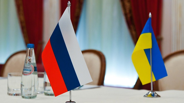 Rusia presentará sus propuestas después de examinar las ucranianas
