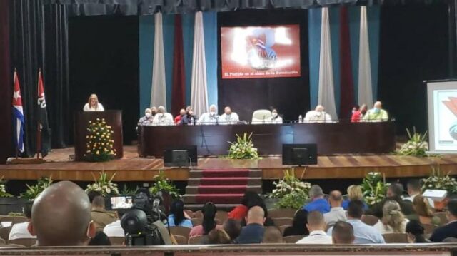 Preside Díaz-Canel asamblea provincial de balance del Partido en Villa Clara