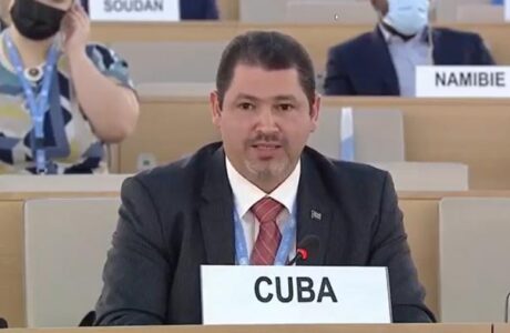 Cuba defiende la paz y rechaza los dobles raseros y la manipulación de los derechos humanos con fines políticos