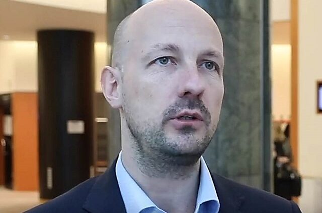 Eurodiputado belga Marc Botenga exige fin del bloqueo contra Cuba