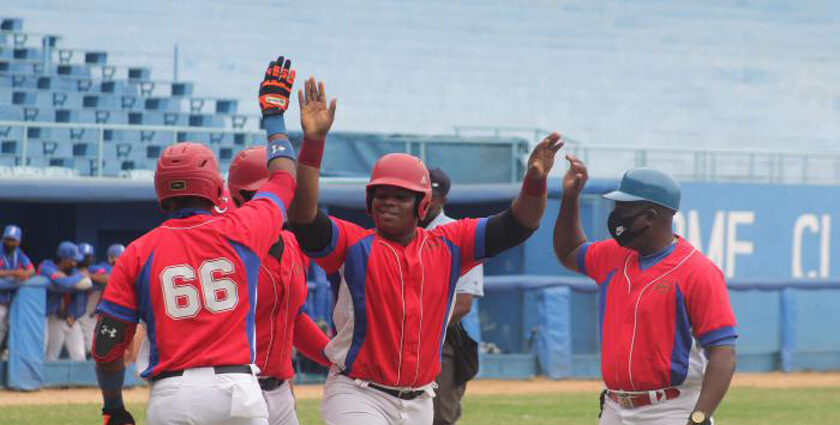 Guantanameros Revilla y Cremet a Juegos de las Estrellas