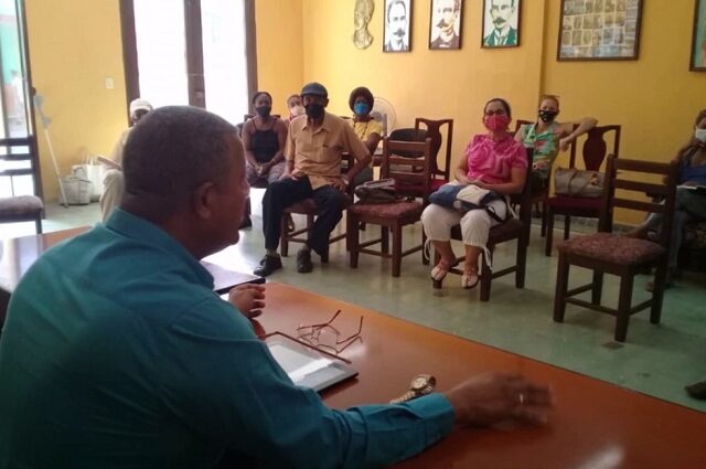Realizan en Guantánamo taller martiano por Día de la Prensa Cubana