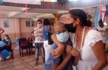 En Guantánamo: Un feliz viaje por la vida a las personas con autismo