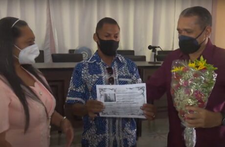 Nuevos graduados en Guantánamo de Diplomado de Administración Pública y Gestión Empresarial