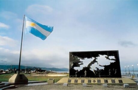 Argentina defiende su derecho sobre las islas Malvinas