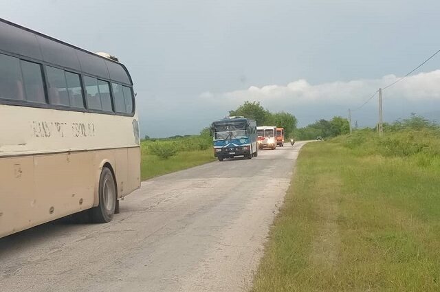 Regresan a sus hogares evacuados por intensas lluvias en Guantánamo