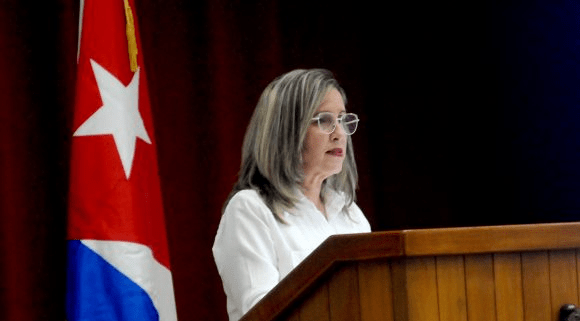 La ministra de Educación de Cuba, Naima A. Trujillo Barreto, ofreció una conferencia magistral durante la inauguración de Pedagogía 2025. Foto: Marcelino Vázquez Hernández/ Cubadebate.