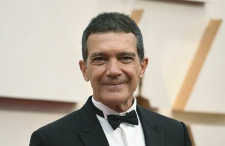 Antonio Banderas se suma a los más de 19 millones de personas positivas a la COVID-19 en el mundo