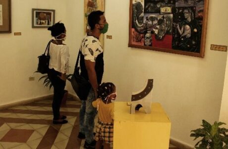 Exposición en saludo al 509 aniversario de Baracoa y al 94 cumpleaños de Fidel Castro Foto: Galina Arcia Laffita