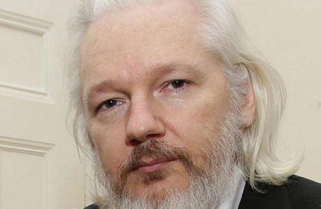 Tribunal en Londres emite orden para extraditar a Julian Assange a EE.UU.